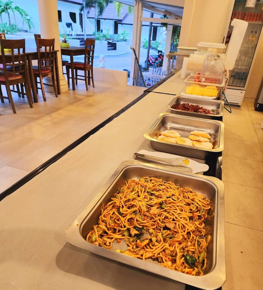 restaurant cafeteria