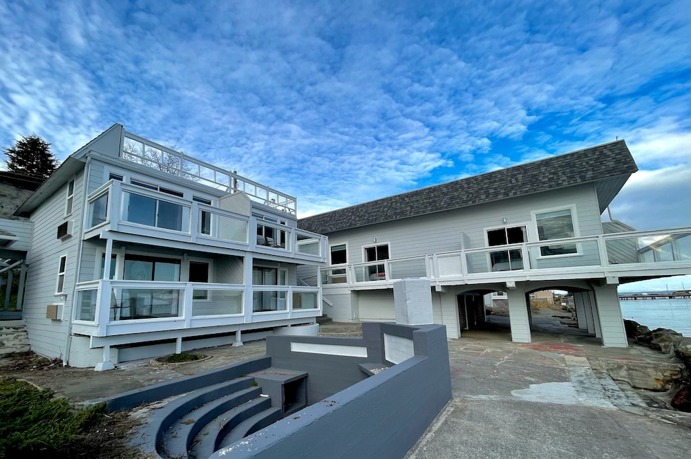 Tides Inn Suites in Port Townsend - WA