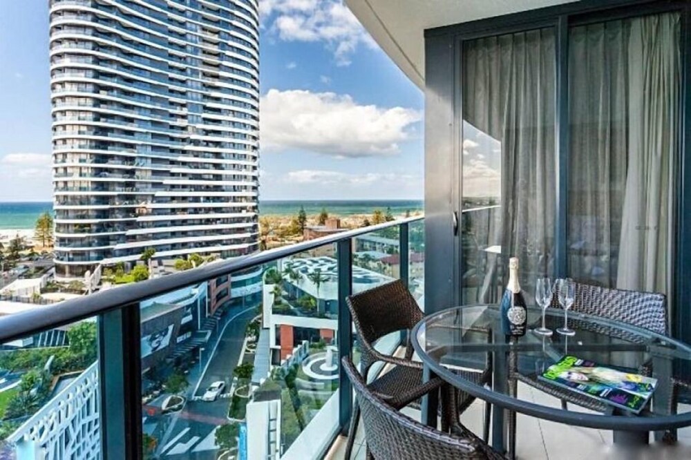 The Oracle Resort Broadbeach - Gclr 48/50