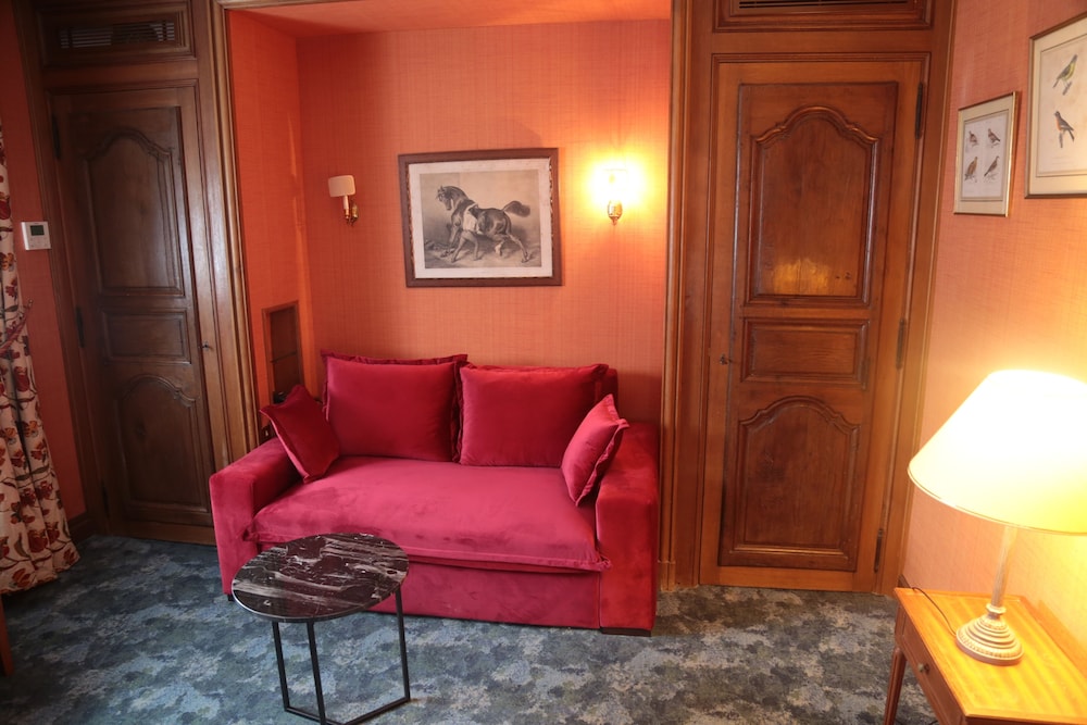 Hotellerie Du Bas-Breau 10/24