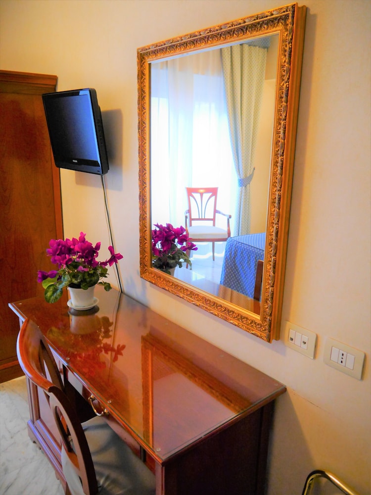 Hotel San Pietro 41/50