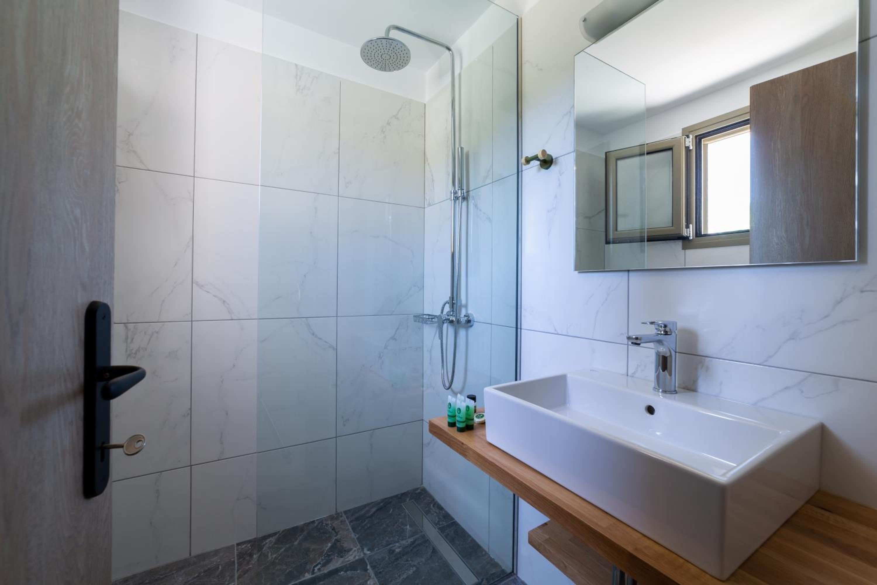 Sky View Suites 47/50