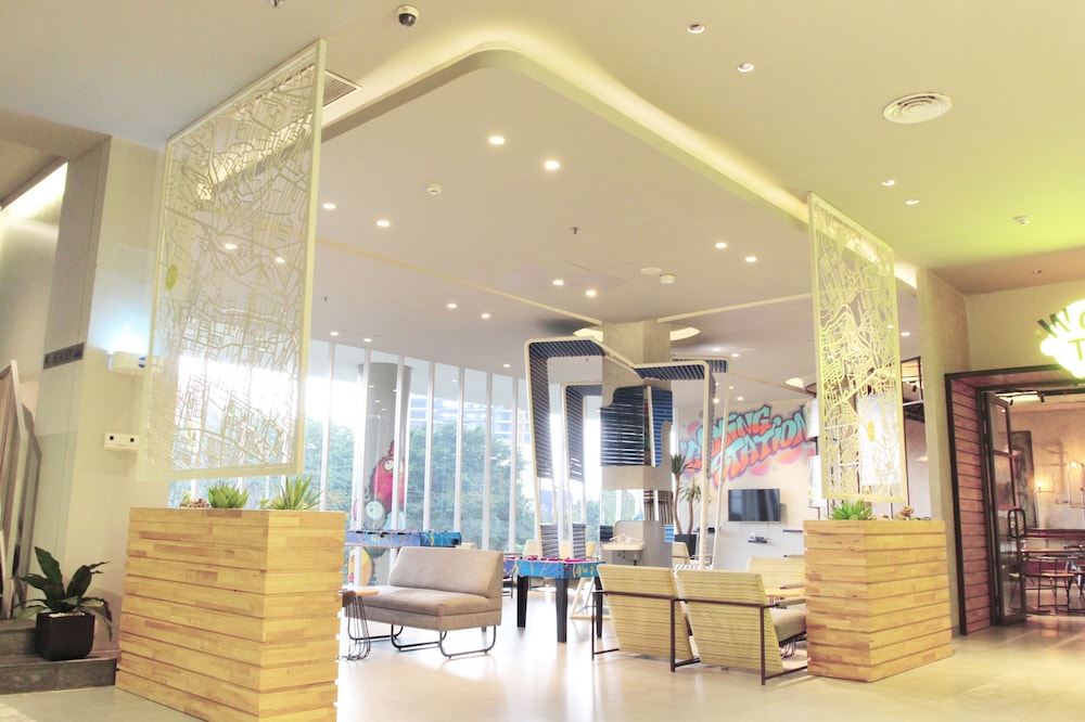 YELLO HOTEL JEMURSARI 6/27