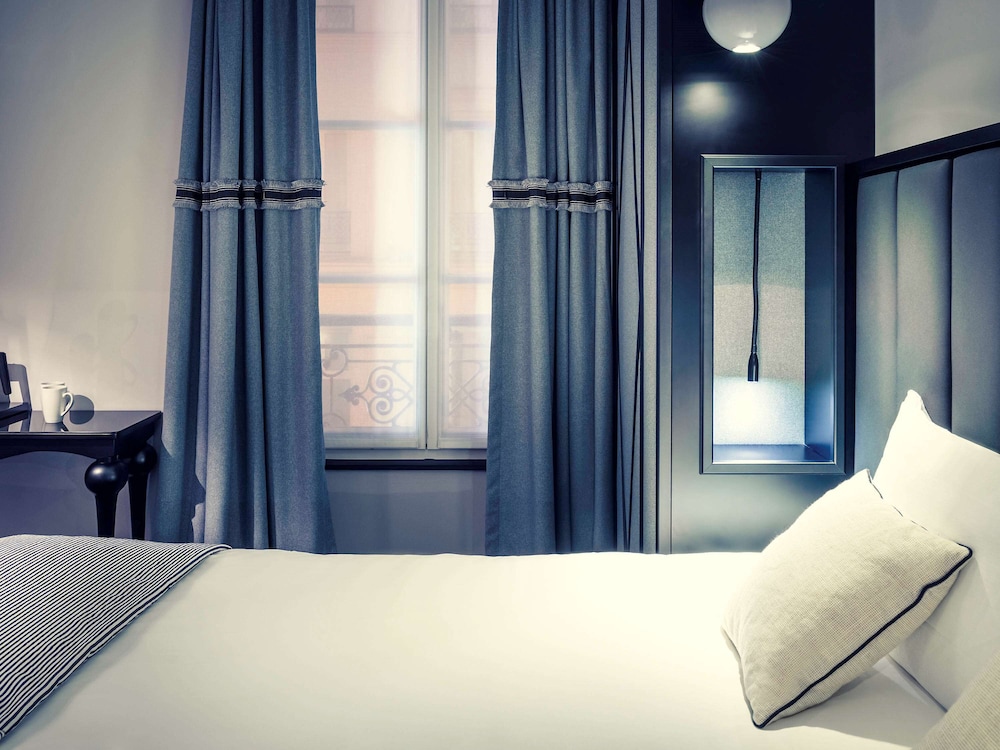 Mercure Paris Arc de Triomphe Wagram 7/46