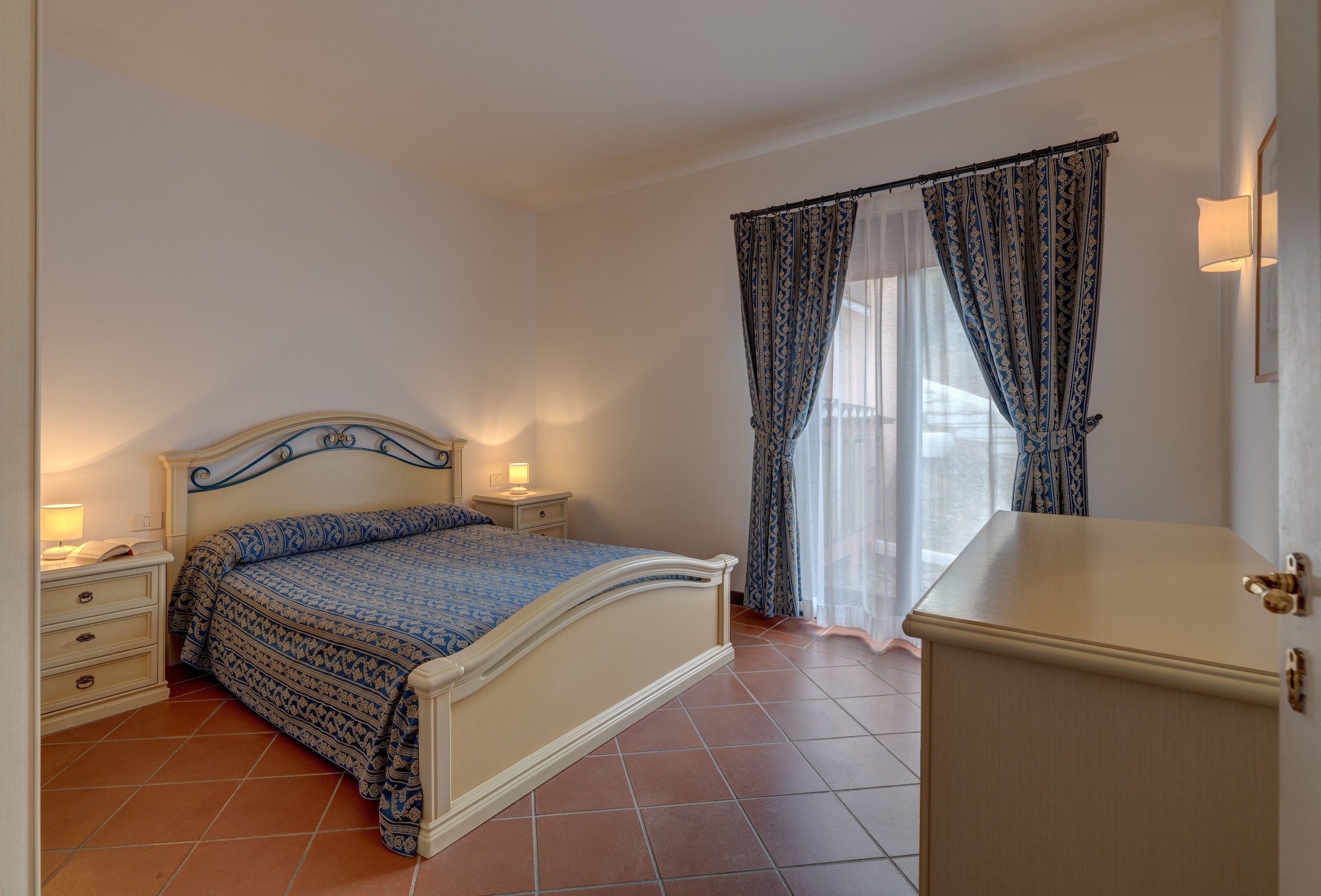 1 Bedroom, Villa, Double Bed, Sofa, Garden Area