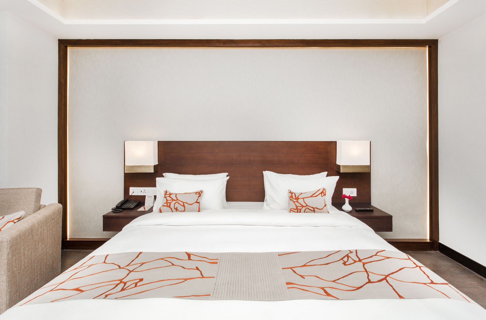1 BEDROOM, JUNIOR SUITE, STUDIO