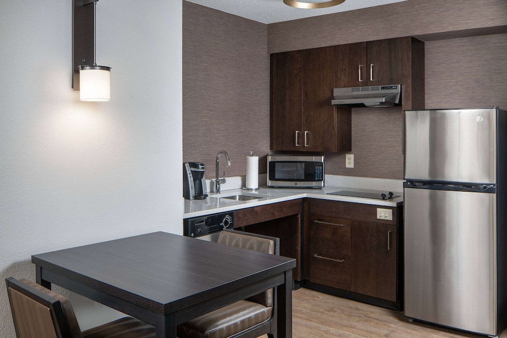 Sonesta Es Suites Fairfax Fair Lakes 53/63