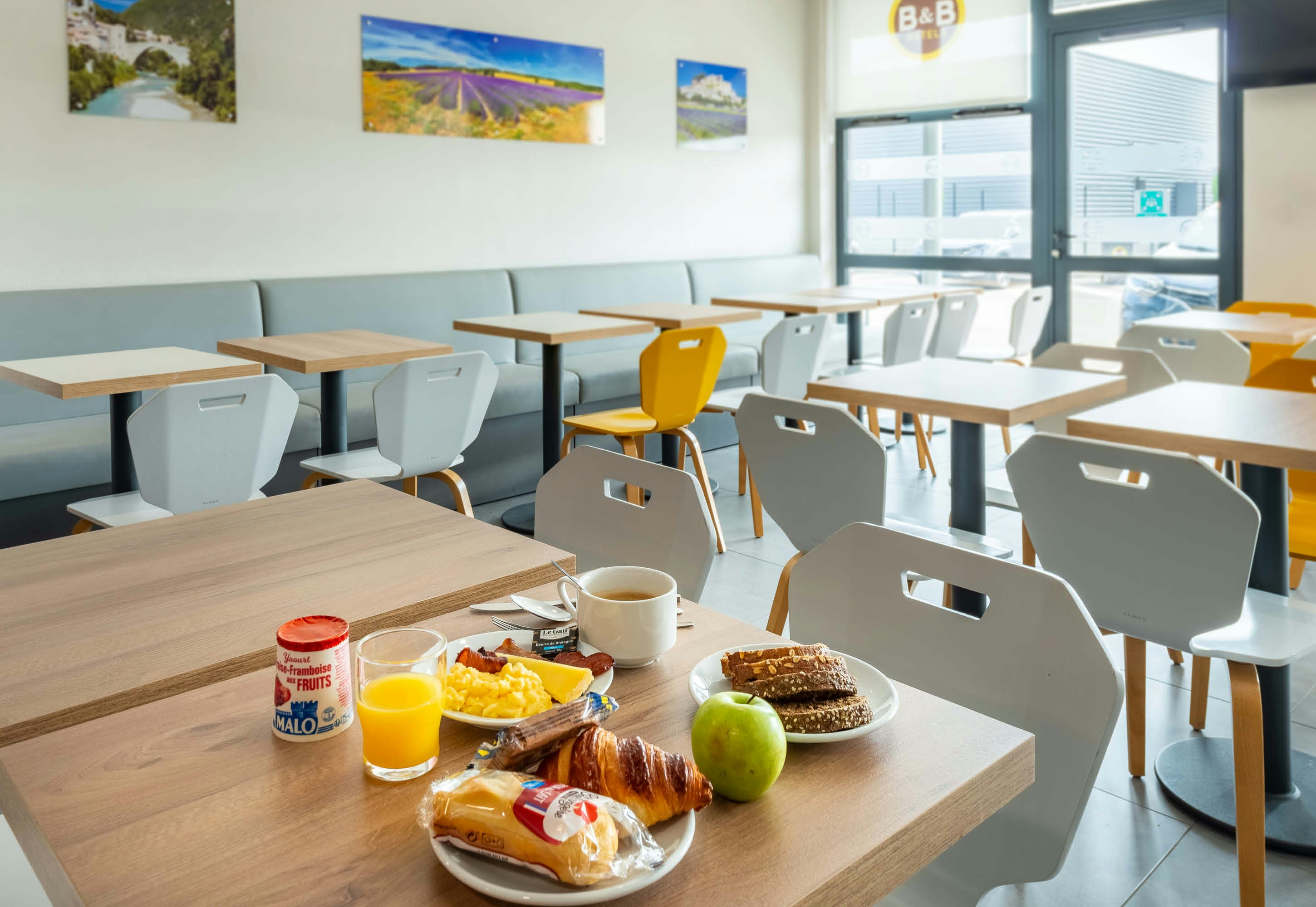 B And B Hotel Montelimar Sud 26/38