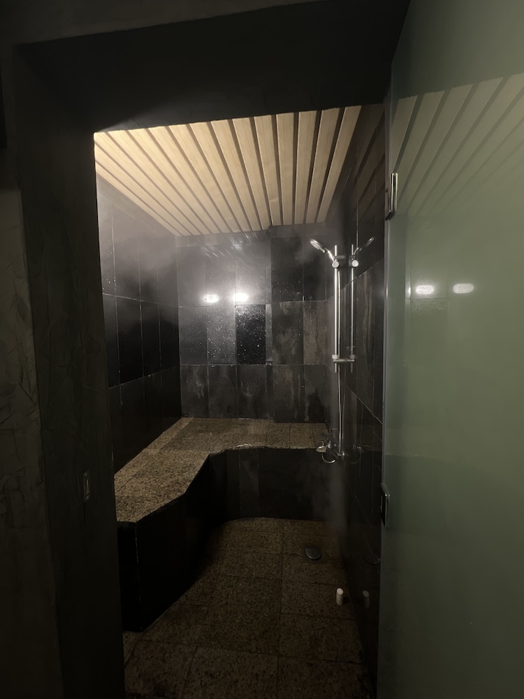 فندق دبليو بلاتينيوم(W Platinum Hotel) 16/23
