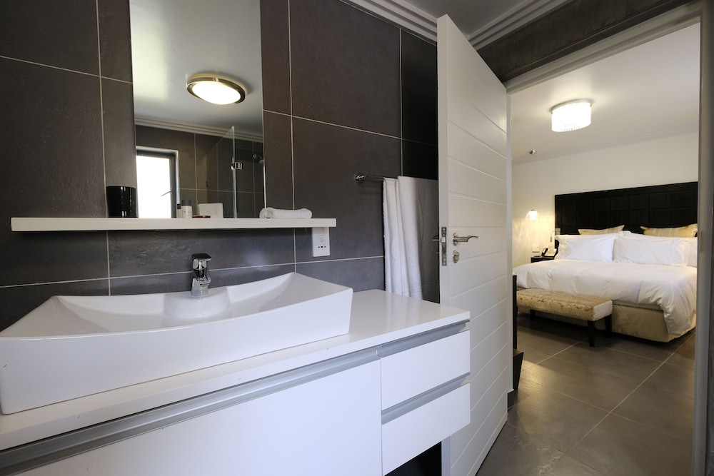 Villa Moyal 23/67