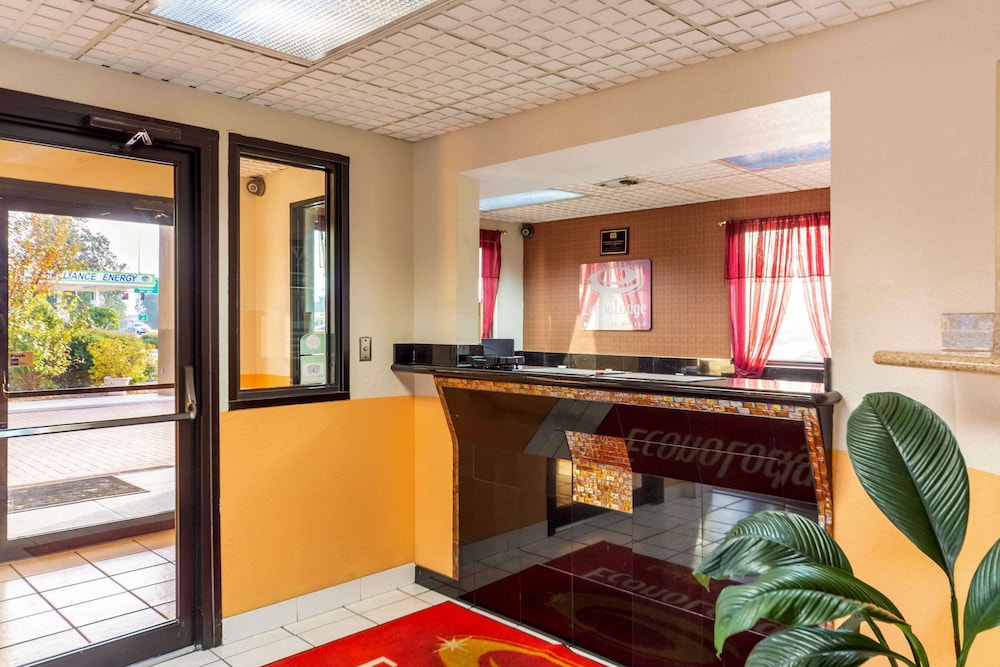 Econo Lodge Laurel, MS 2/31
