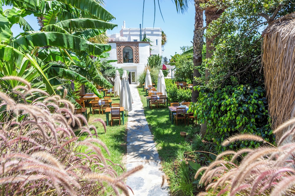 La Brezza Suite &amp; Hotel 55/63