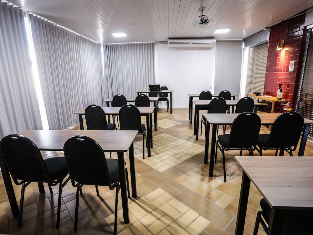 Ibis Teresina 39/44
