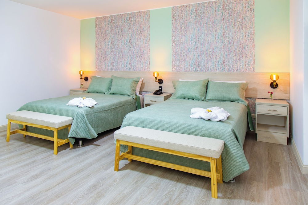 SUPERIOR, TWIN BEDS