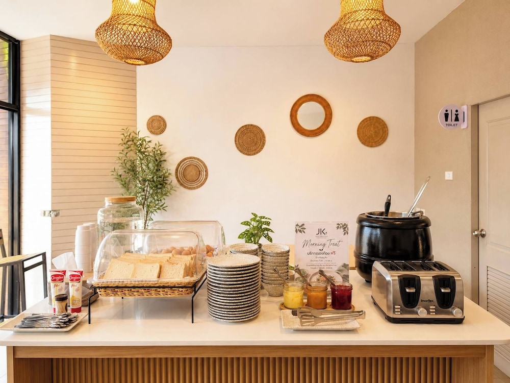 JK Living Hotel and Service Apartment 12/67