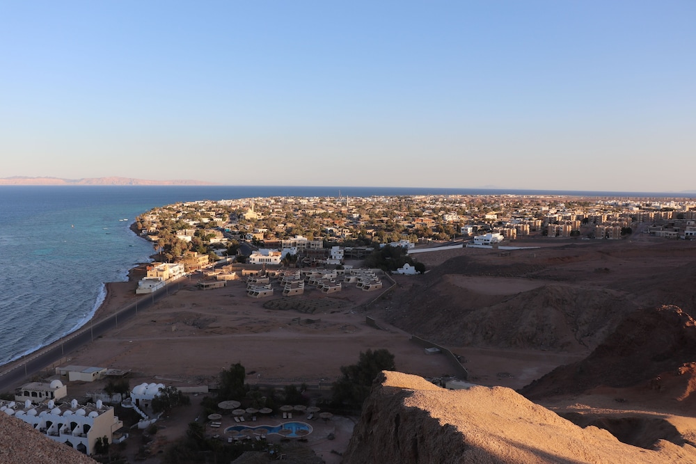 Bedouin Moon Hotel 41/50