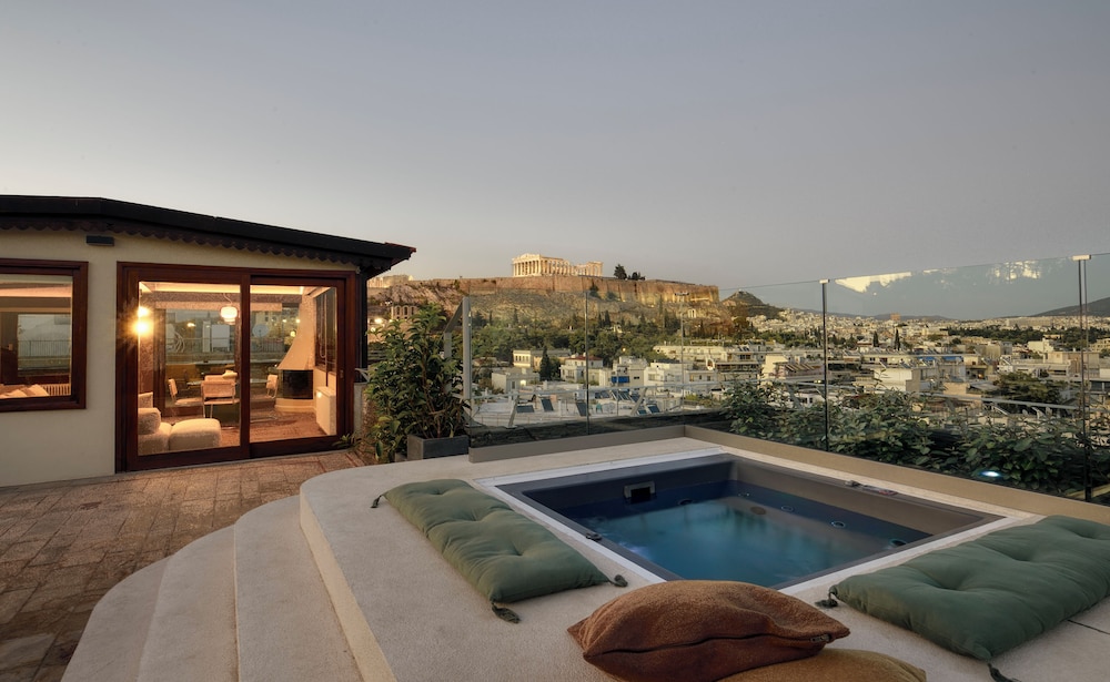 Karyatis Luxury Maisonette By K&K 24/50