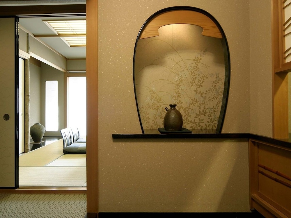 Atami Season Hotel 48/50