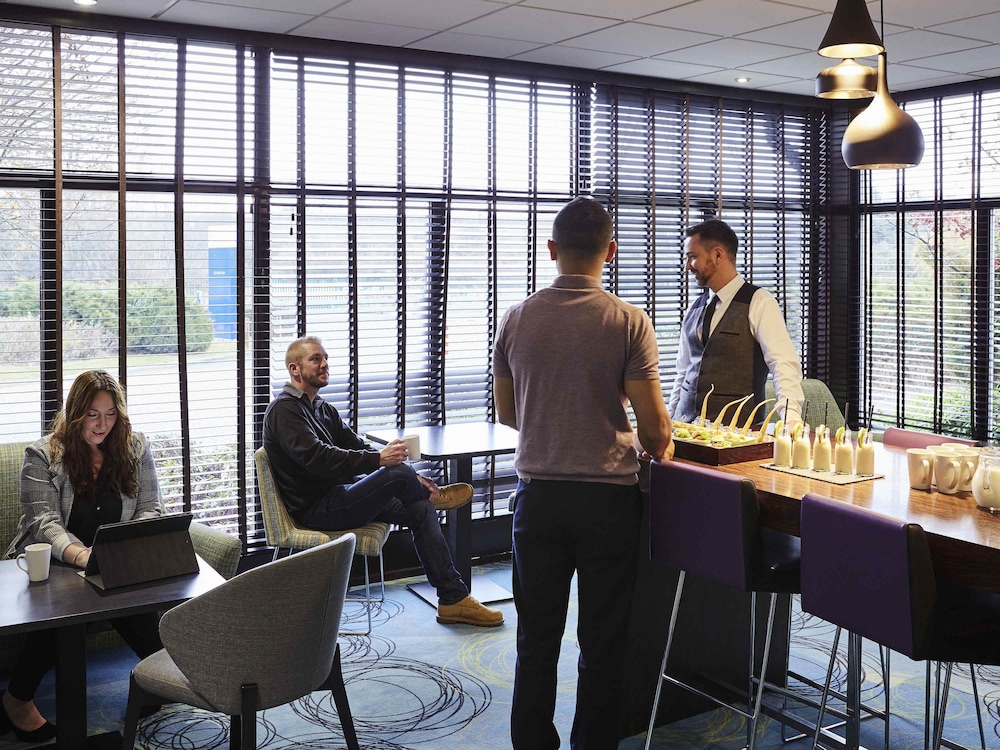 Novotel Coventry M6 J3 27/48
