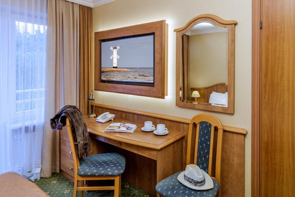 Hotel Polaris Iii 43/64