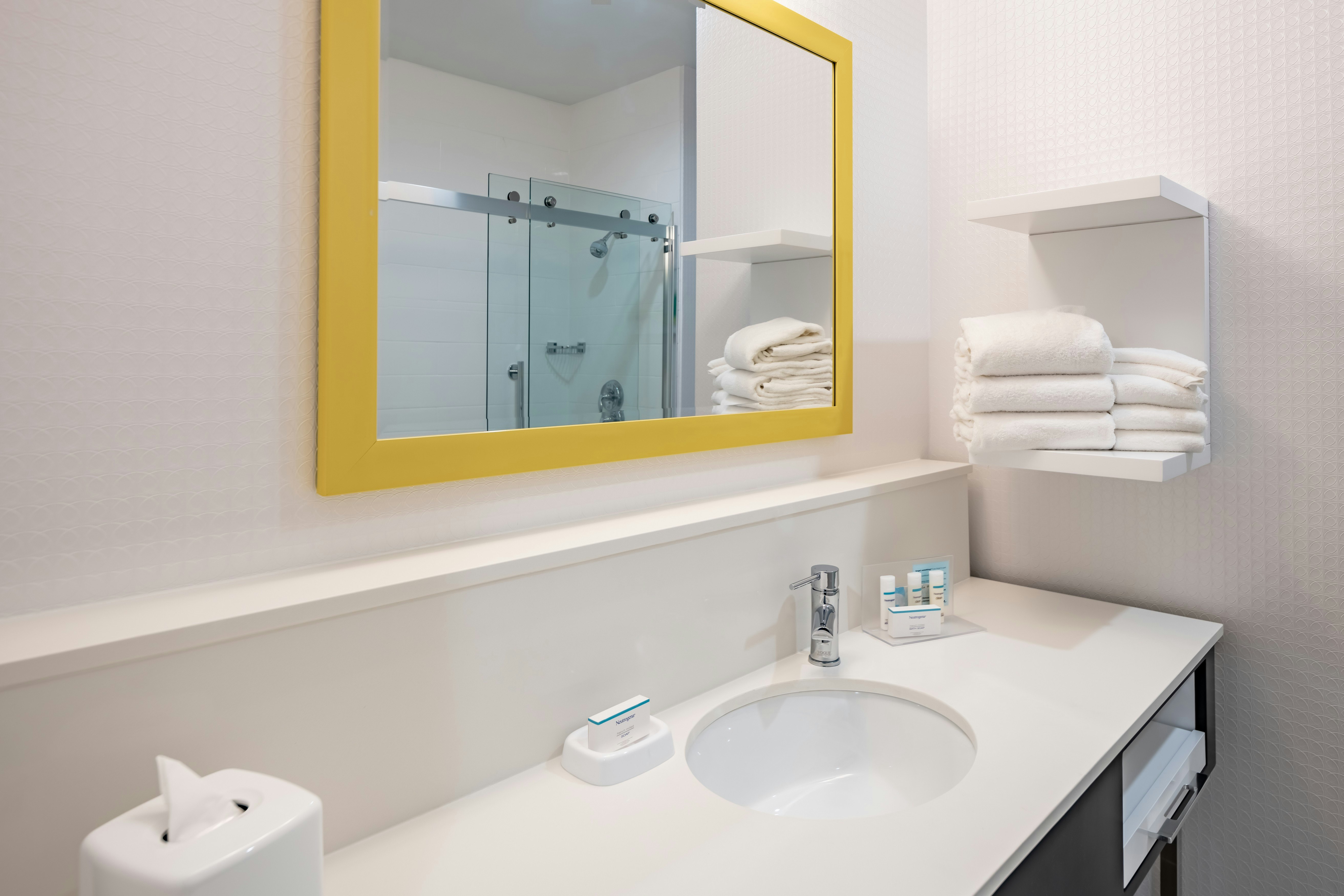 غرفة بسرير كينج لذوي الإعاقة، Hampton Inn And Suites Dallas/Plano Central 4/5