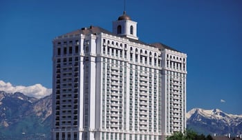 The Grand America Hotel 2/73