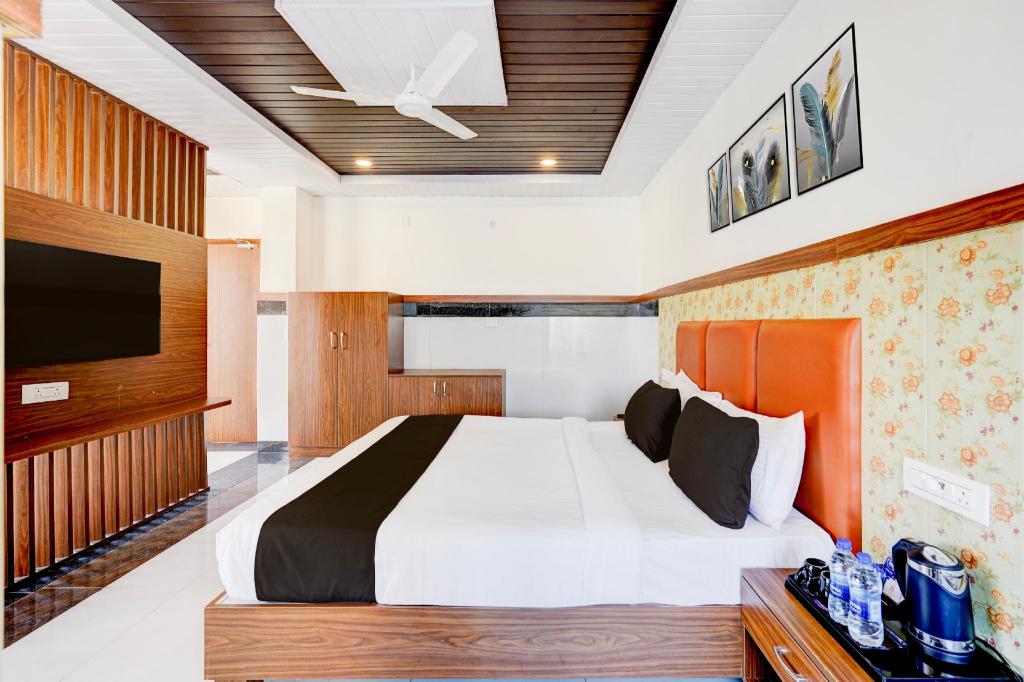Hotel Grand Orchid 20/38