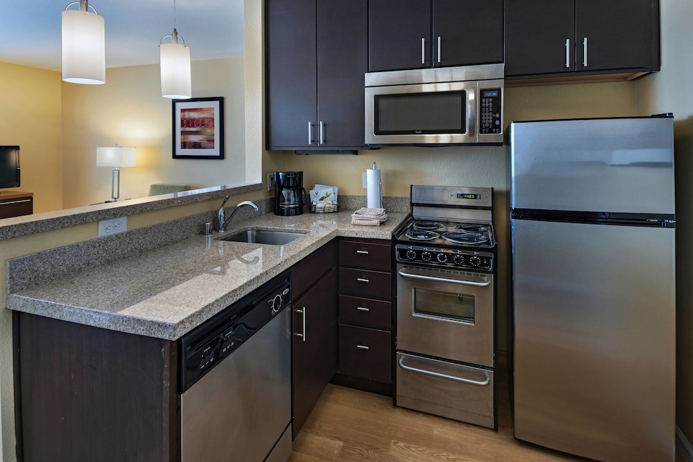 TownePlace Suites Albuquerque North 23/25