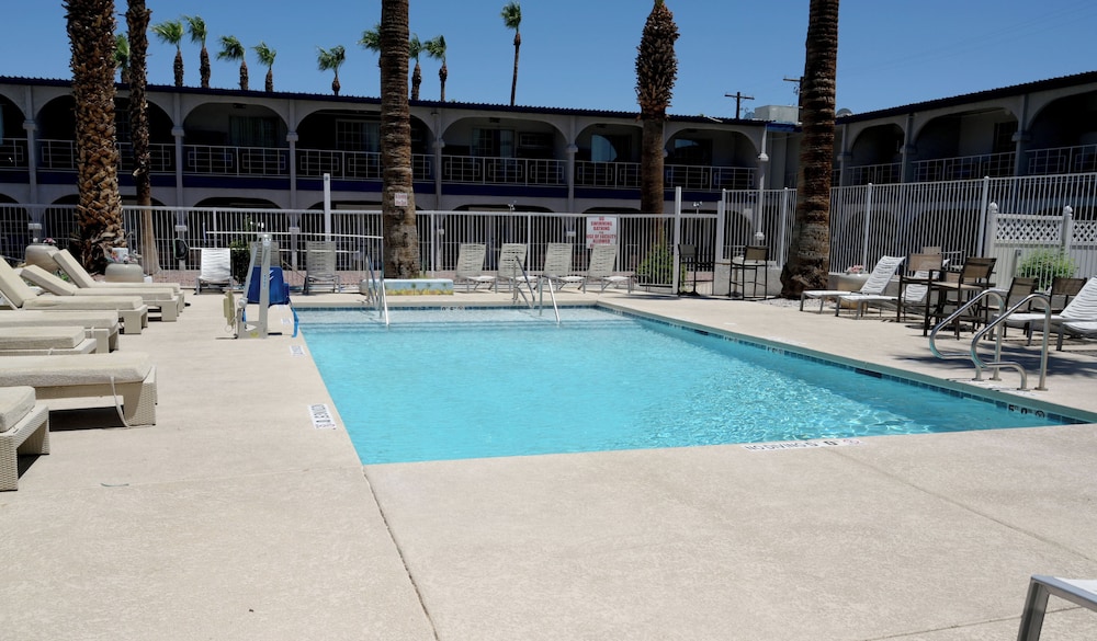 Shalimar Hotel of Las Vegas 66/67
