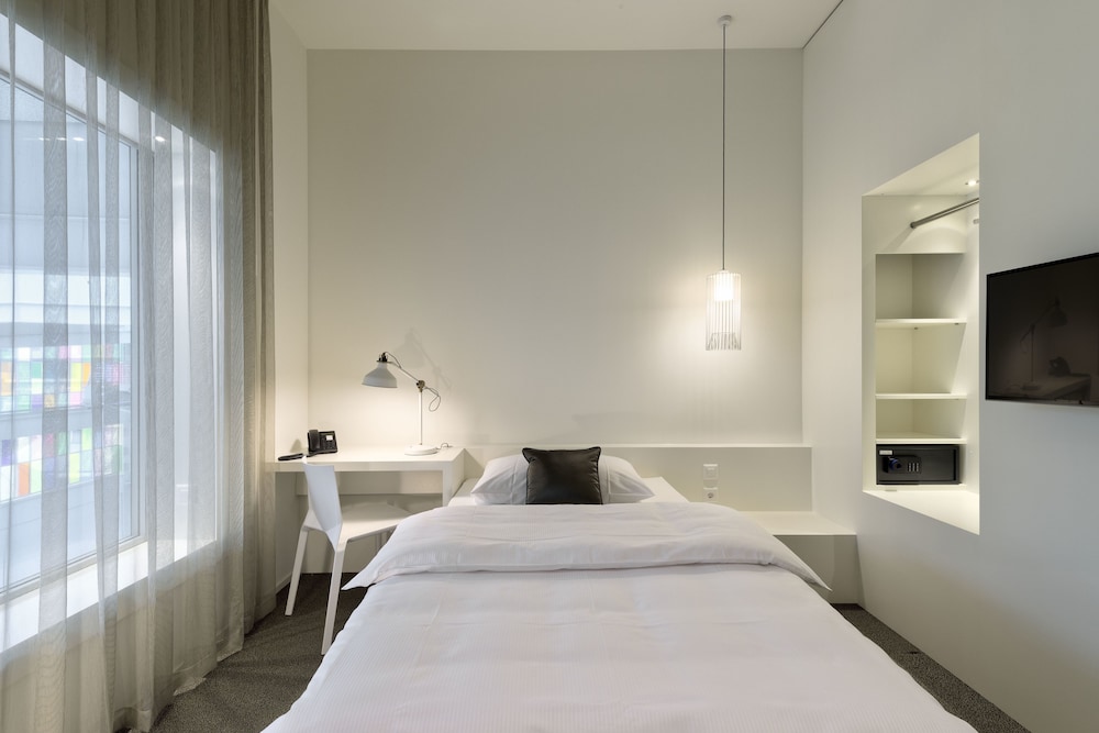 Trafo Hotel 16/54