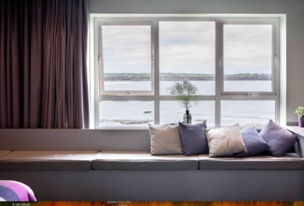 Armada Hotel 27/40