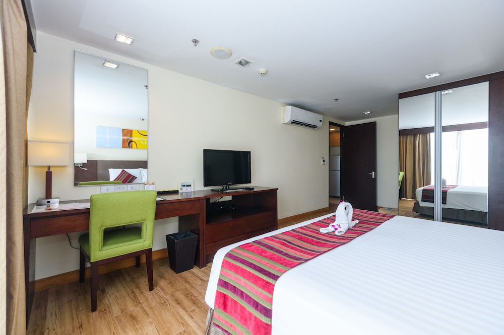 Lohas Residences Sukhumvit 16/71