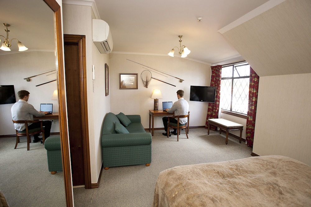 Lobby at Distinction Coachman Hotel Palmerston North, PALMERSTON NORTH