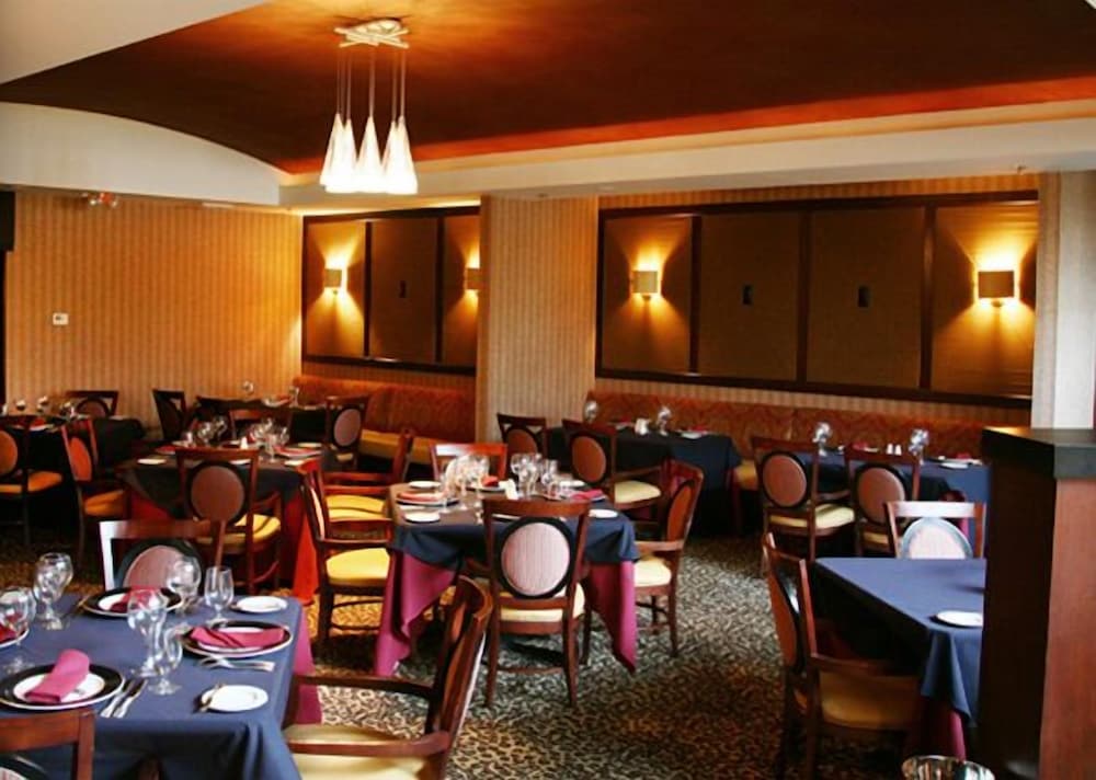 The Bertram Inn & Conf Ctr, Trademark Collection Hotel 38/51