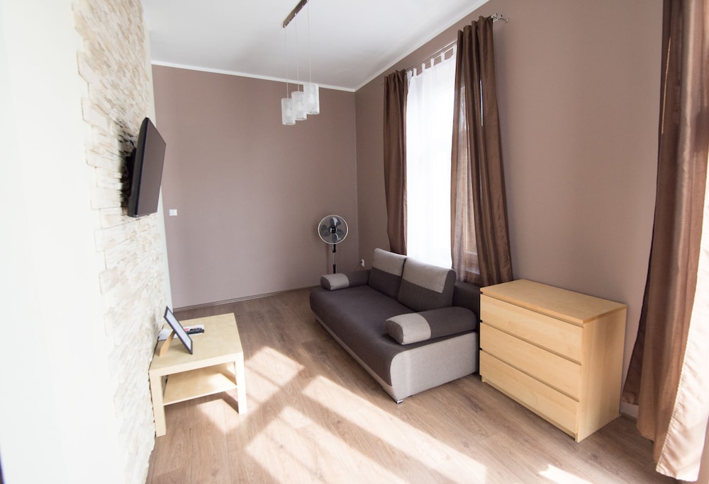 Platinum Aparthotel 52/73