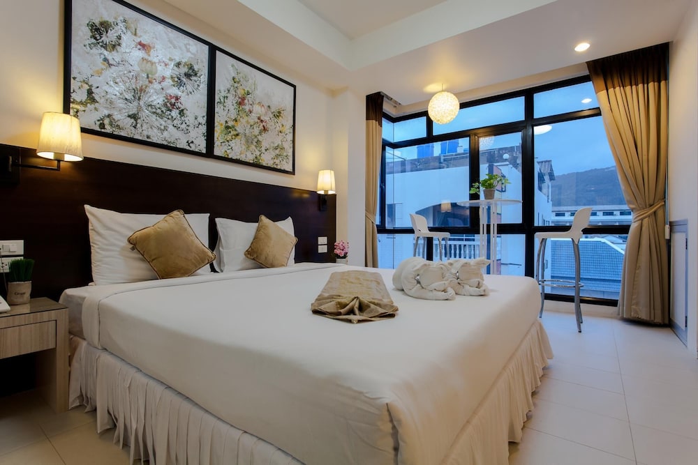 Amici Miei Hotel 5/30