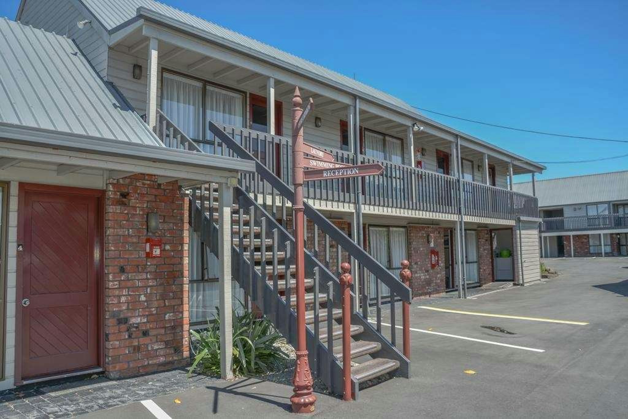 Ashford Motor Lodge 49/57