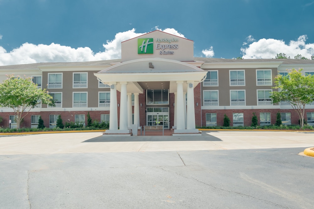 Holiday Inn Express Hotel Suites Natchitoches 1/56
