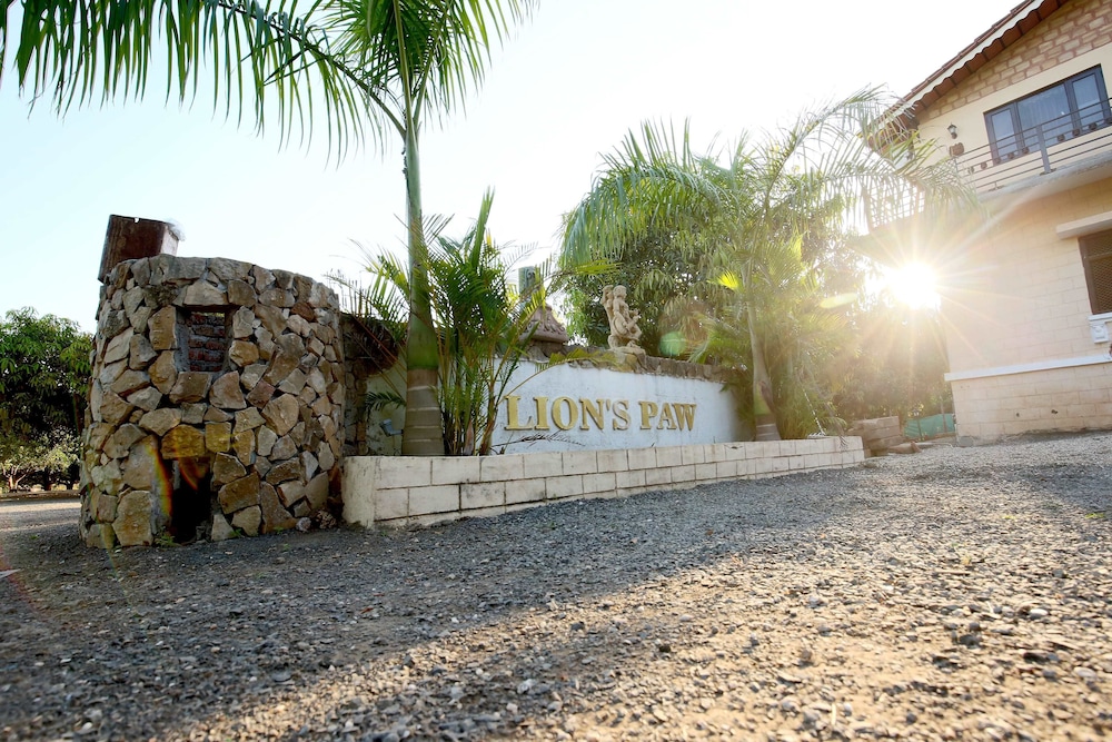 Gir Lion's Paw Resort 23/35