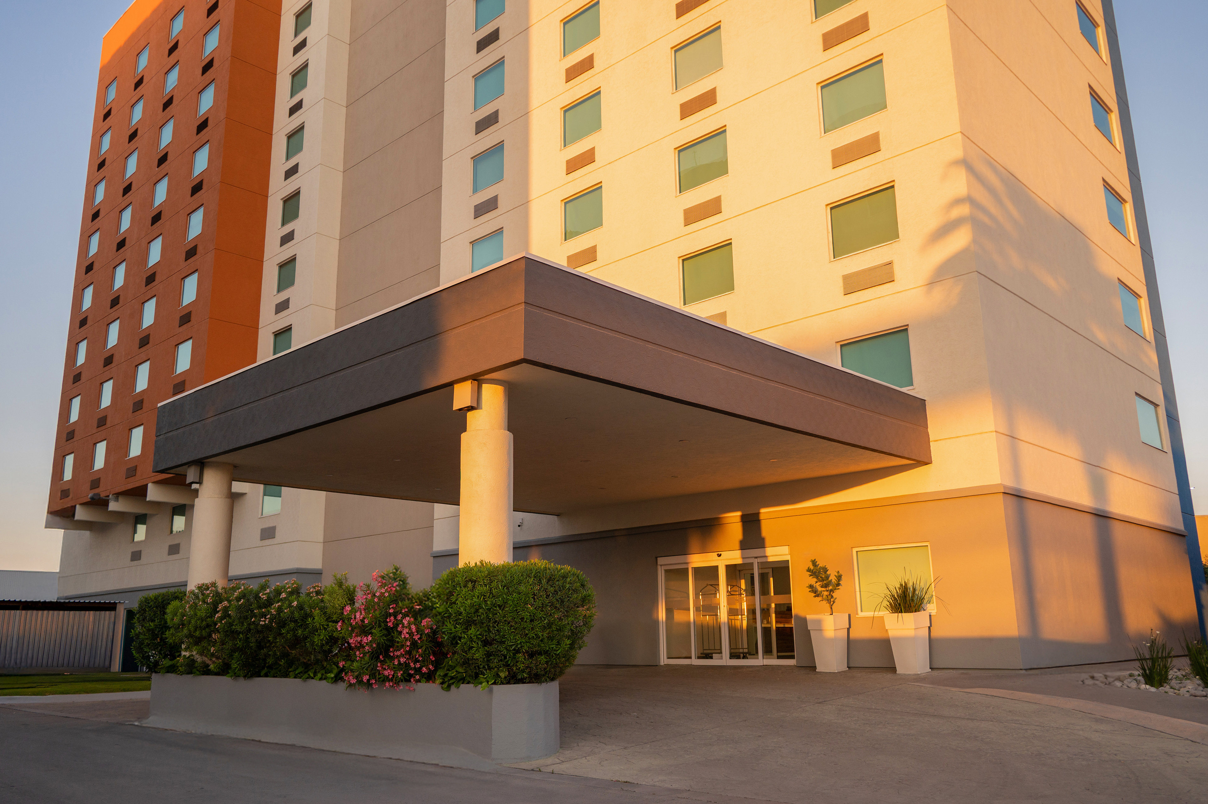 Holiday Inn Express And Suites Monterrey Aeropuerto 8/78