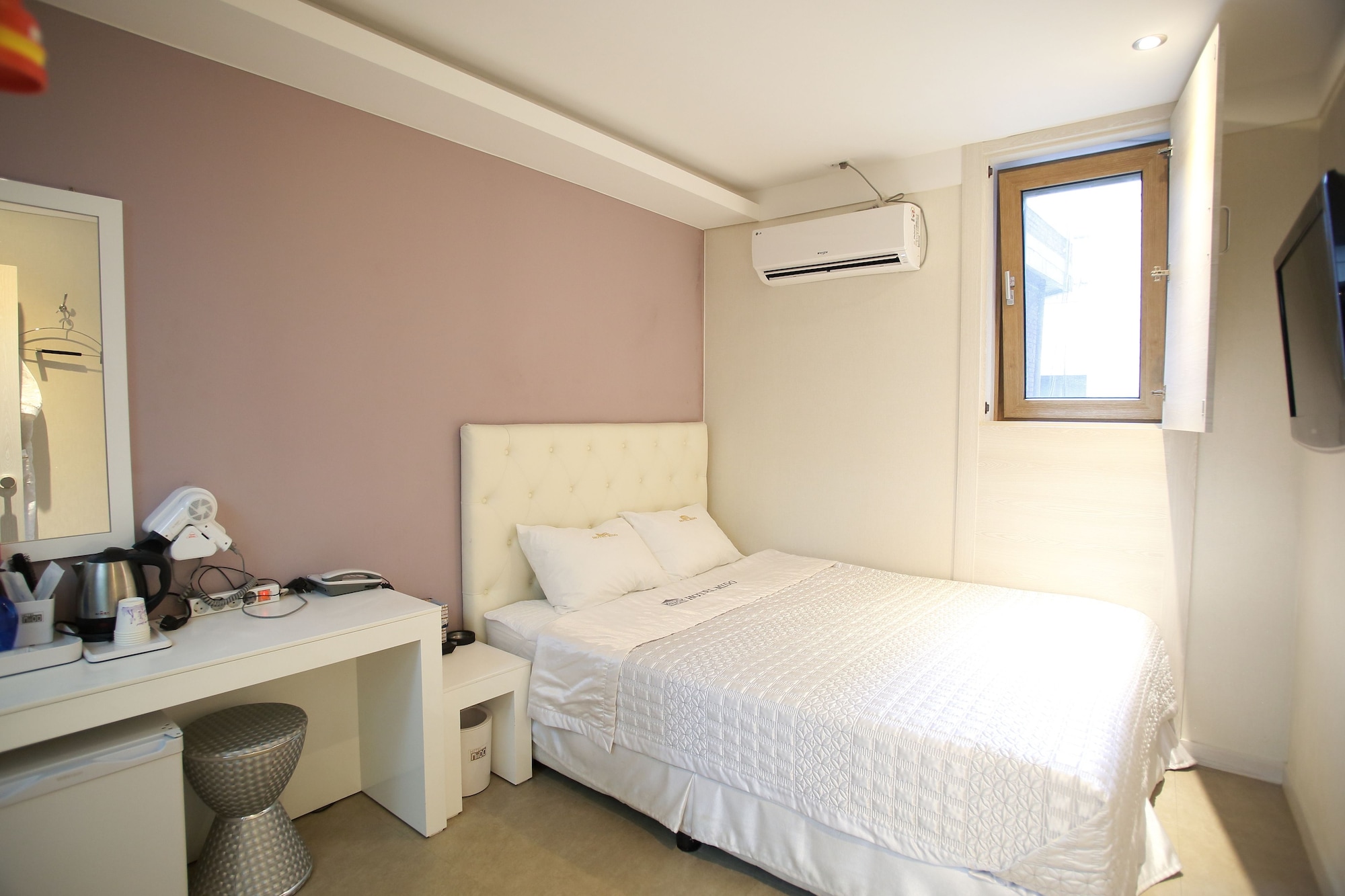 STANDARD, DOUBLE BED
