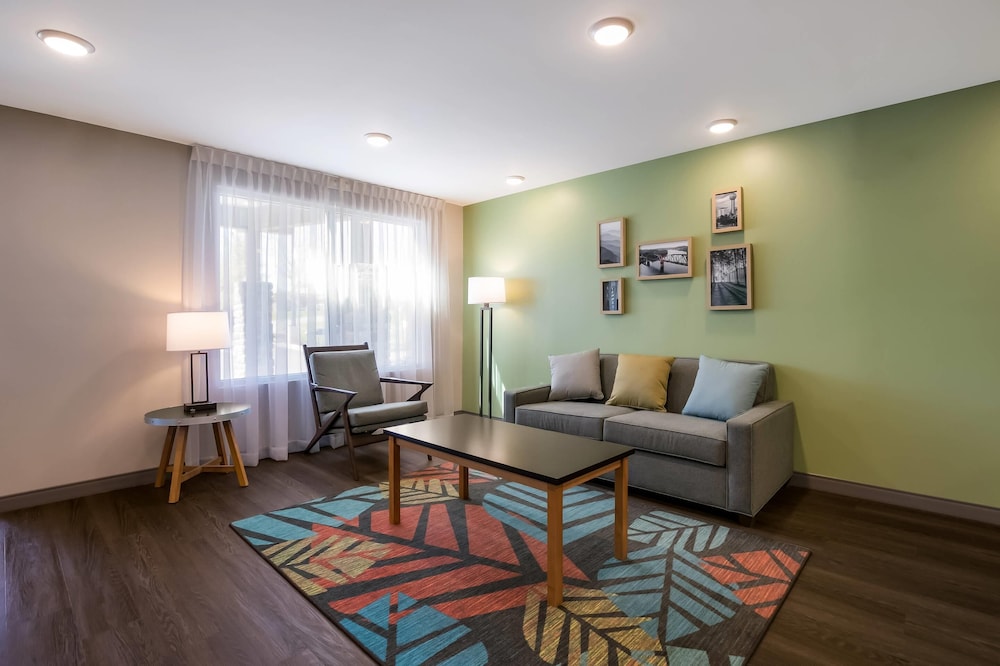 WoodSpring Suites Knoxville West 32/45