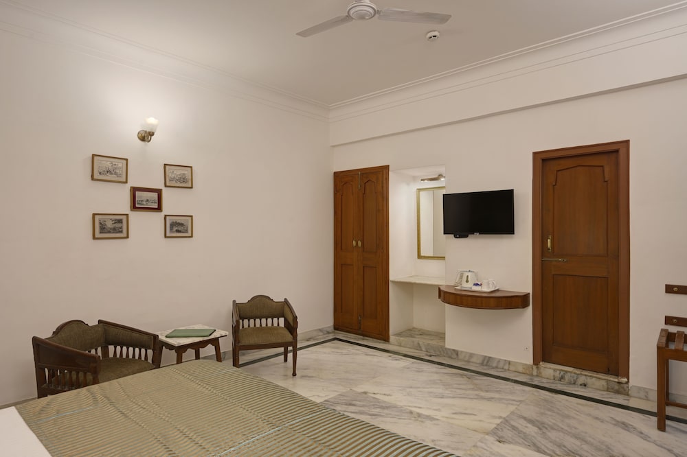 Ram Pratap Palace 35/60