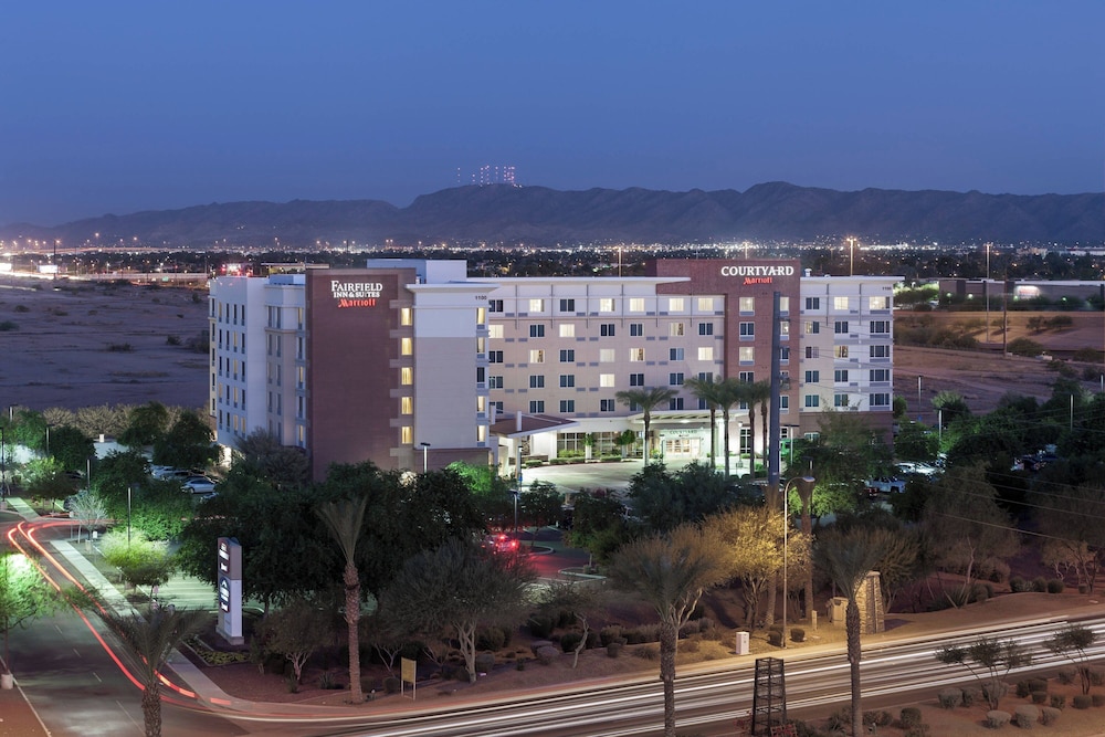 Courtyard Phoenix Chandler/Fashion Center 1/50