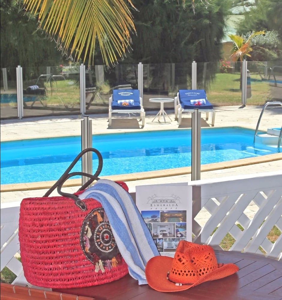 Esmeralda Resort 15/81