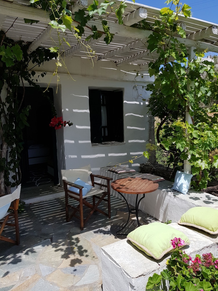 Andromeda Sifnos 32/50