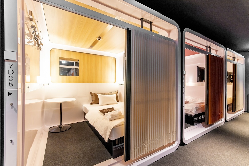 Torifito Hotel Pod Kanazawa Hyakumangoku Dori 36/37