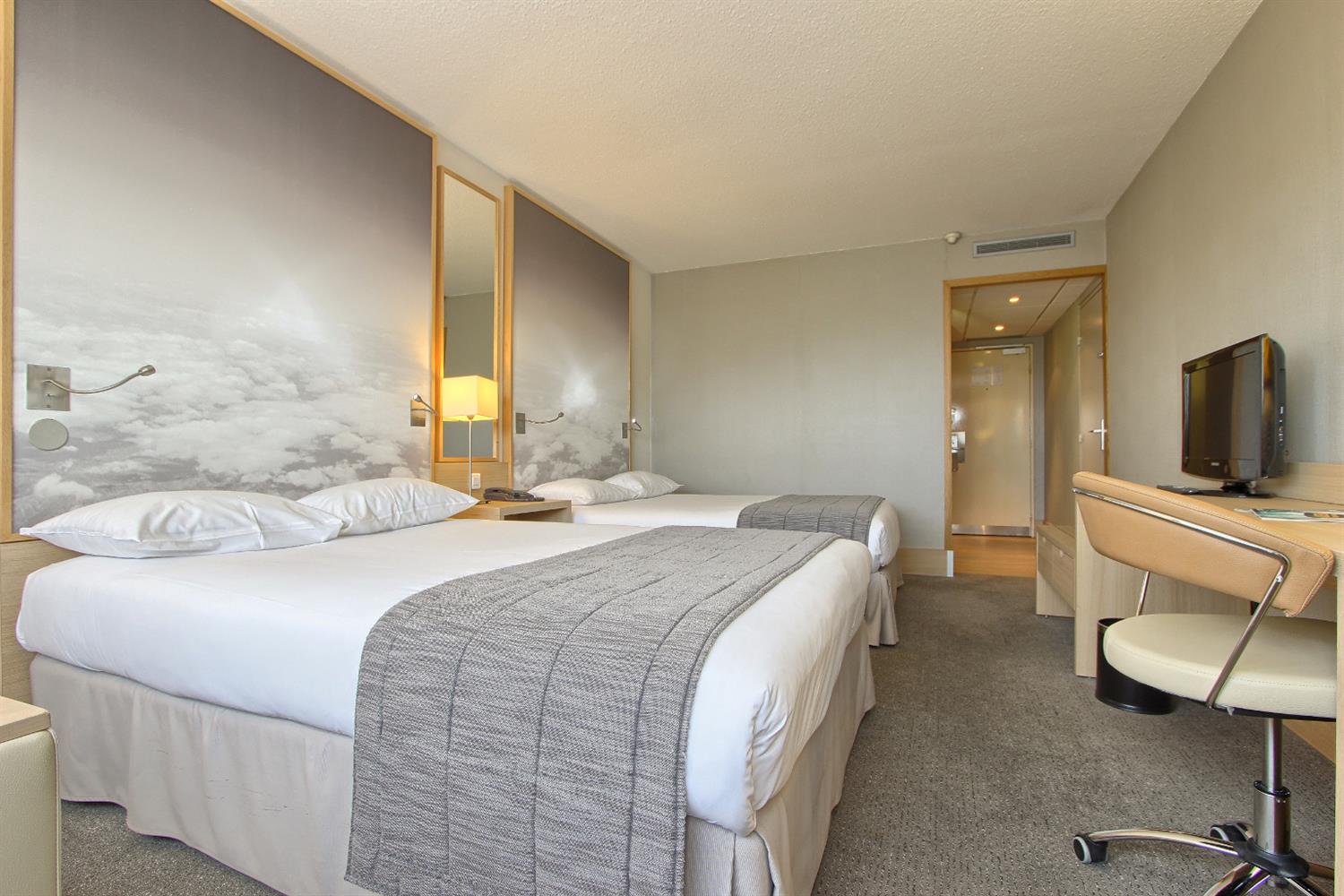 Room at Hotel Inn Paris CDG Airport, ROISSY EN FRANCE