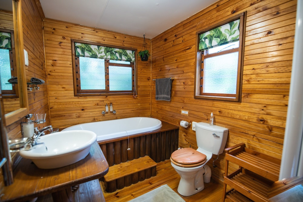 Thunzi Bush Lodge 50/50