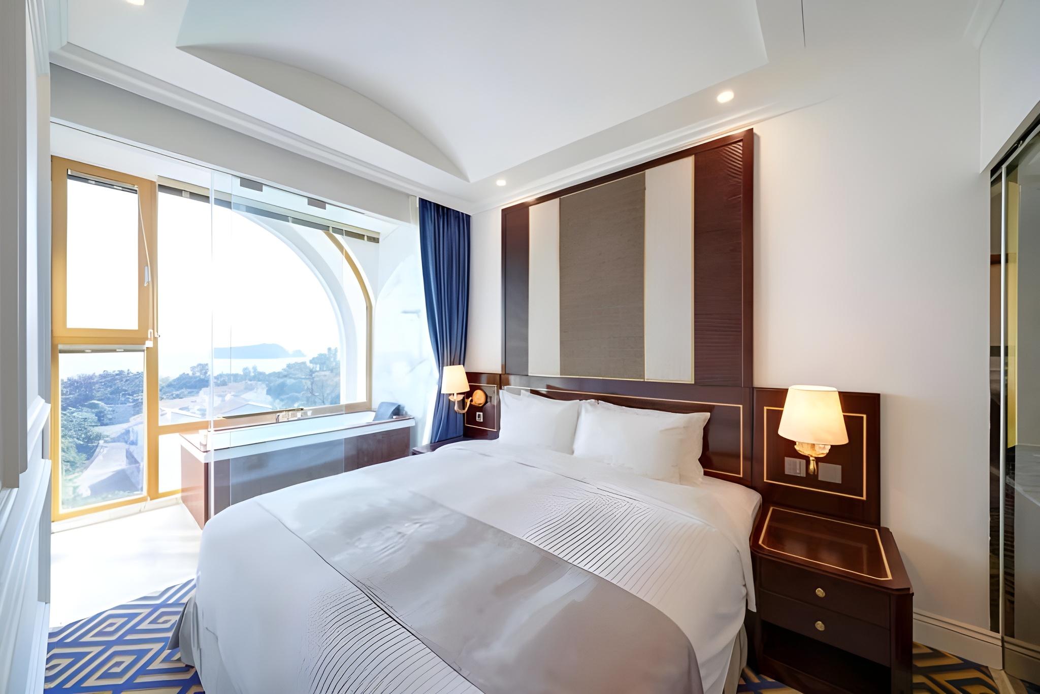 Suite, 2 King Beds, Ocean View, Hot Spring Bath, Hot Tub